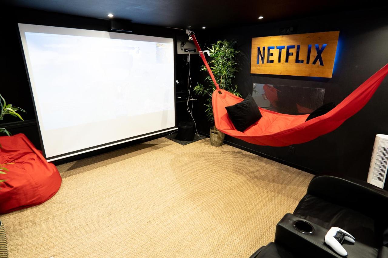 Capsule Cinema - Balneo Home Cinema Playstation 5 Βαλενσιέν Εξωτερικό φωτογραφία
