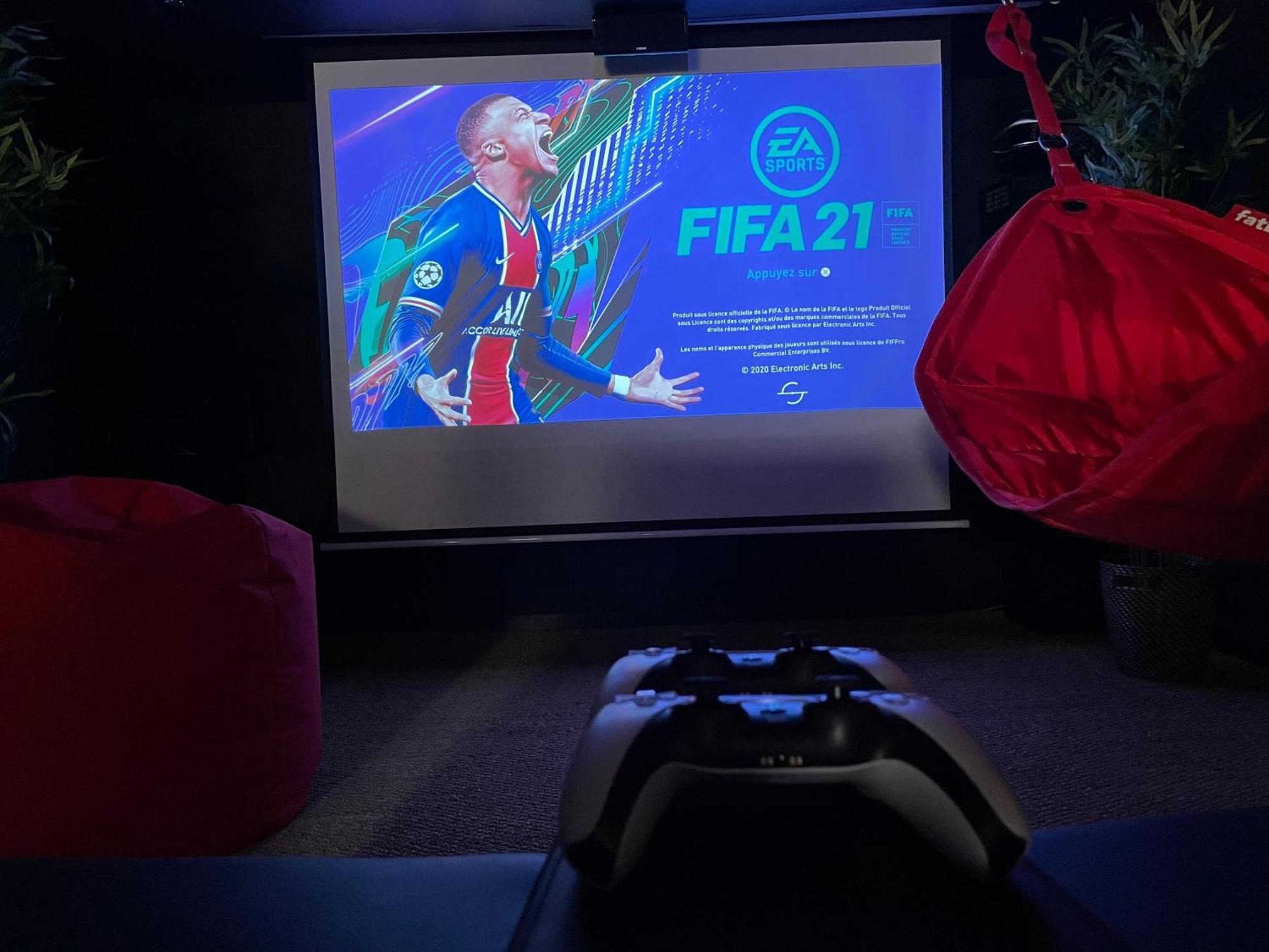 Capsule Cinema - Balneo Home Cinema Playstation 5 Βαλενσιέν Εξωτερικό φωτογραφία